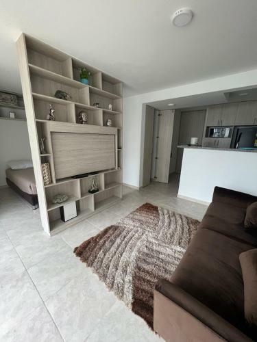 Rent Apartments & Cars North Cali