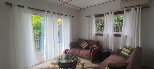 Le Chant De Merle Holiday Home