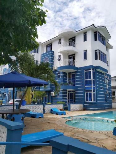 Shikara Apartments