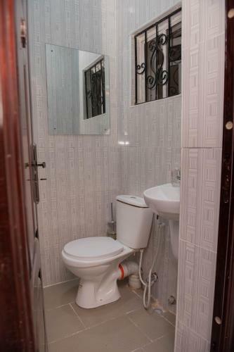 Apartamento Damlatob Place