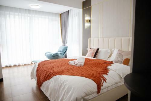 Locals Apartment House 02