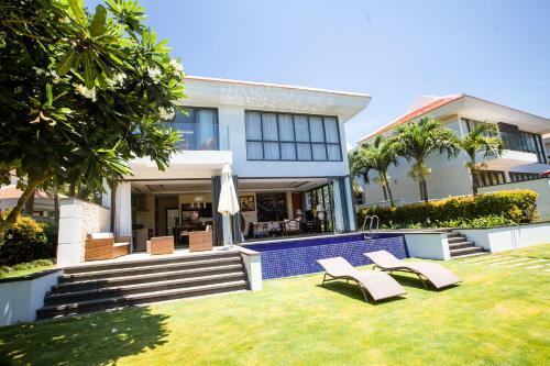 Resort Villa Beach Danang