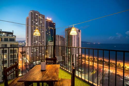 Nhat Minh Hotel And Apartment
