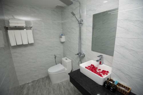 Huy Ng?c Hotel