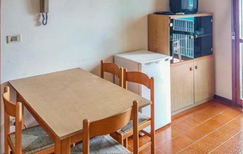 Awesome Apartment In Bibione With 2 Bedrooms