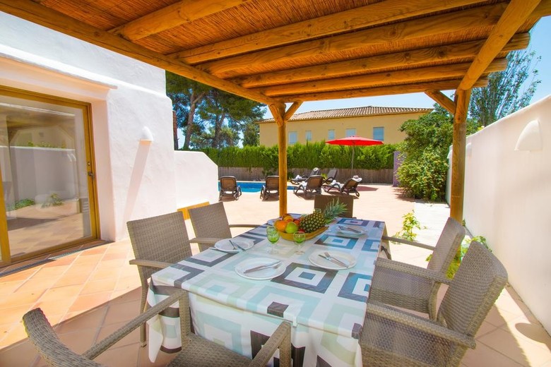 Holiday Villa Yel�r