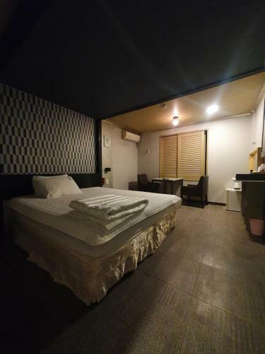 Hotel ?? S Motel