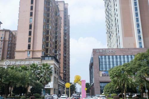 Locals Apartment Place 47