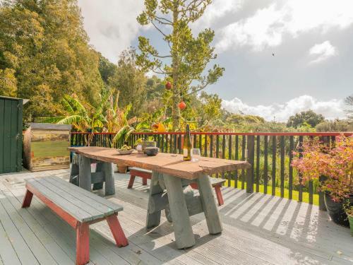 Bonnie Doon - Cooks Beach Holiday Home