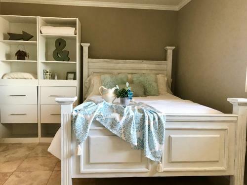Staycation Secluded 3 Acre With Pool - Angel Ranch