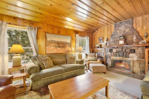 Pinglewood Cabin #2096 By Big Bear Vacations