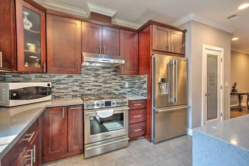 Bright Fremont Gem With Fenced Backyard And Patio