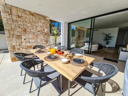 Villa Moderna De Lujo De Nueva Construcci�n A 1km De Playa Fustera