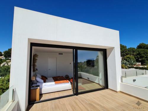 Villa Moderna De Lujo De Nueva Construcci�n A 1km De Playa Fustera
