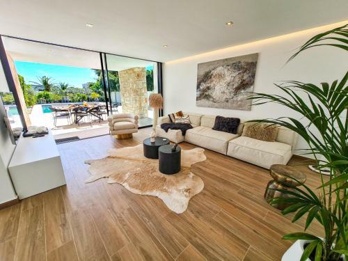 Villa Moderna De Lujo De Nueva Construcci�n A 1km De Playa Fustera