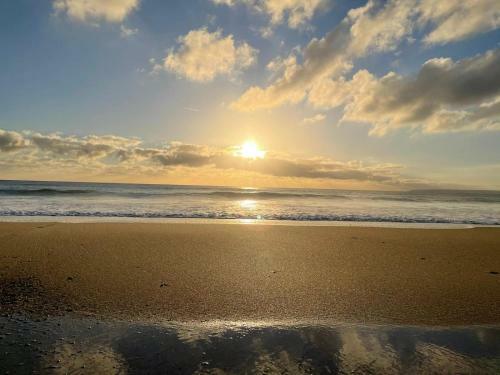 Charming 3 Bedroom Cottage - Praa Sands