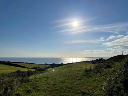 Charming 3 Bedroom Cottage - Praa Sands