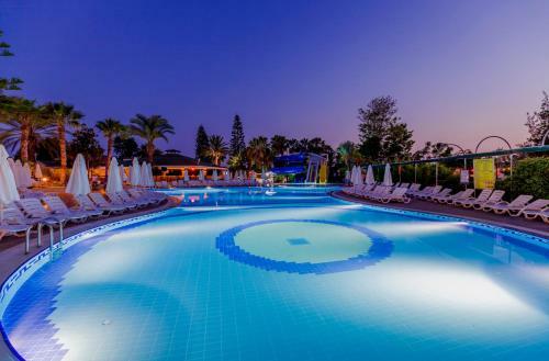 Hotel Holiday Park Resort