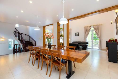 Villa Phuong Nam - Ho Boi