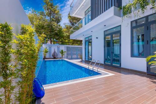 Crystal Villa V?ng T�u