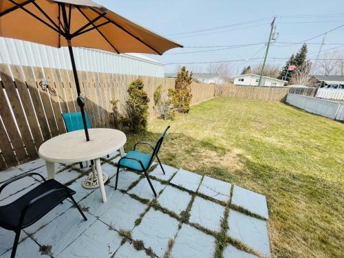 Cozy Two Storey 4br Home In Swan River