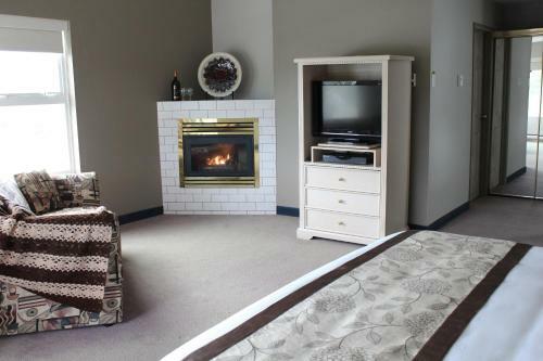 Hotel Quarterdeck Inn Marina And Resort - Standard Cb