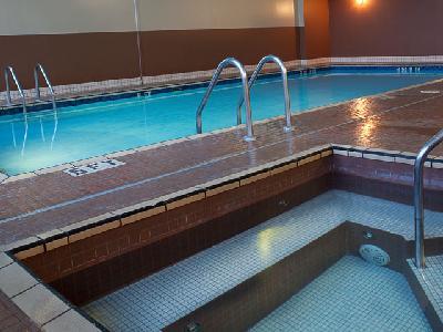 Ramada Hotel Downtown Prince George - Junior Suite