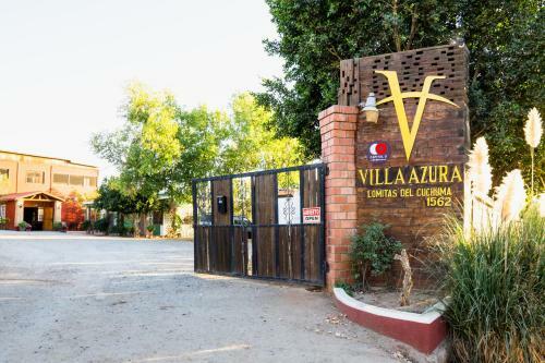 Capital O Hotel Villa Azura