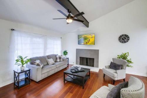 Newly Remodeled, Beautiful Home Away From Home