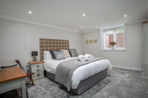 Charming & Cosy Apartment Close To Amenities