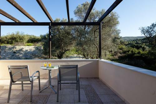 Villa Mahin With Pool And Sea View