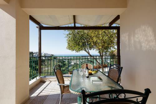 Villa Mahin With Pool And Sea View