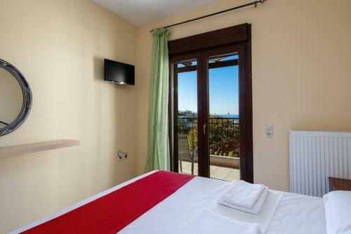 Villa Mahin With Pool And Sea View