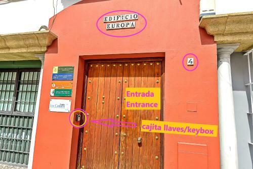 Plaza De C�rcel 3-bedroom Apartment