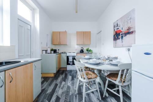 Akroyd House By Lavender Stays