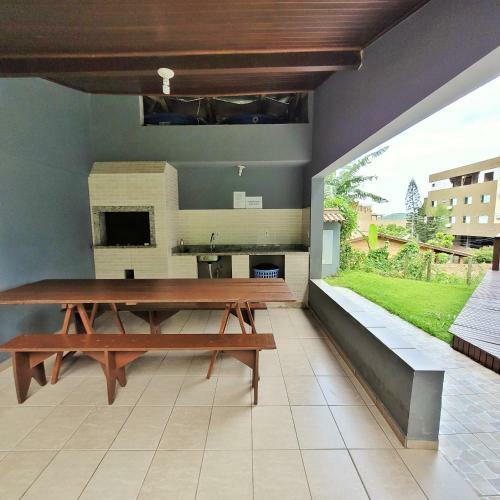 Apart�. Deck Vista Mar. At� 4 Pessoas,70m Da Praia