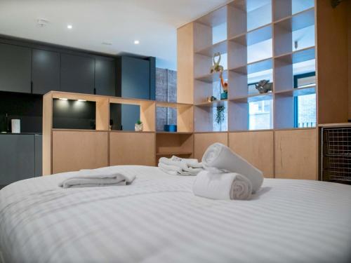 Pass The Keys Modern Studio Apartment Manchester