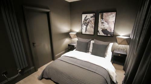 Midnight Boutique By The Jacksonheim Boutique