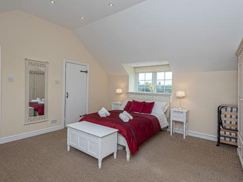 Pass The Keys Spacious Historic Cottage Minutes From Coast