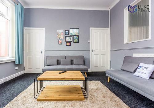 Apartamento ?splendid 3 Bed House ? Yard ? Nr Barnes Park ?