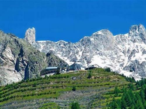 Hilltop Apartment In Pr�-saint-didier With Balcony