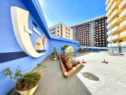 Apartment With Ocean Views In Playa Jardin