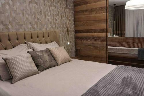 New Luxury 3-bedroom Apartment
