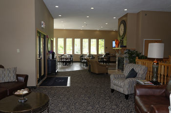 Hotel Boulders Inn & Suites - Denison