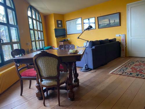 Charming Apartment In An Historic Villa