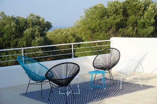 Superb Villa With Private Swimming Pool Near The Beach