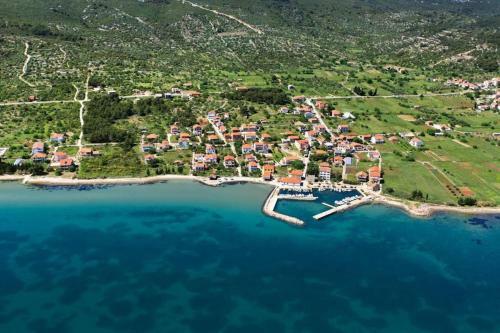 Stylish And Modern Sea View Apartment Giulia