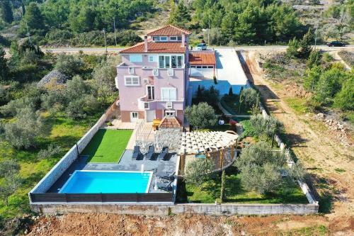 Stylish And Modern Sea View Apartment Giulia