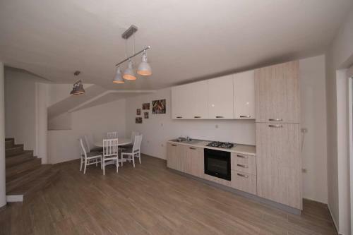 Stylish And Modern Sea View Apartment Giulia