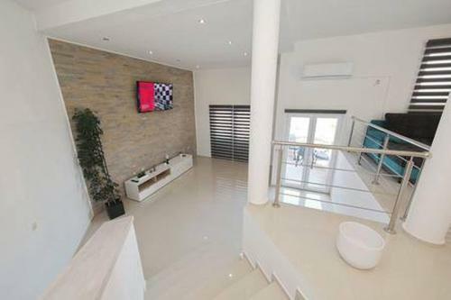Stylish And Modern Sea View Apartment Giulia
